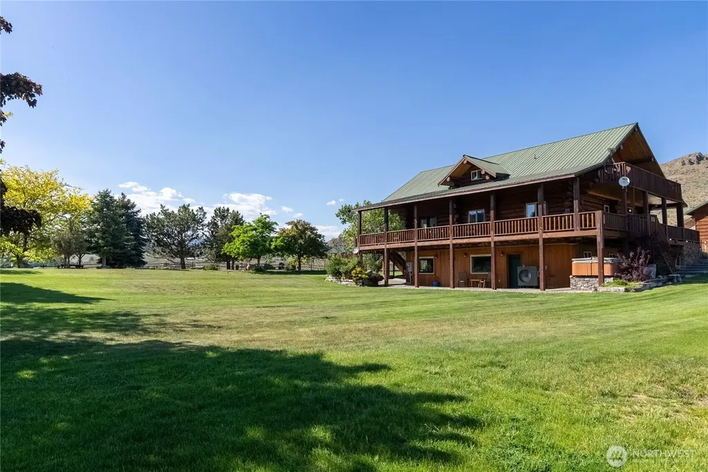 112 Pine Creek Road Tonasket WA 98855