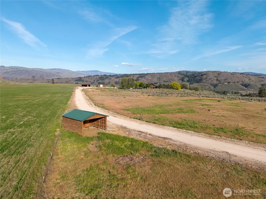 112 Pine Creek Road Tonasket WA 98855