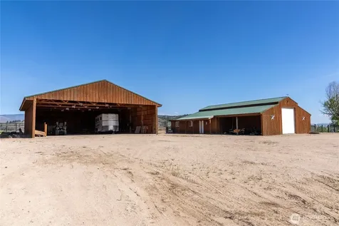 112 Pine Creek Road Tonasket WA 98855