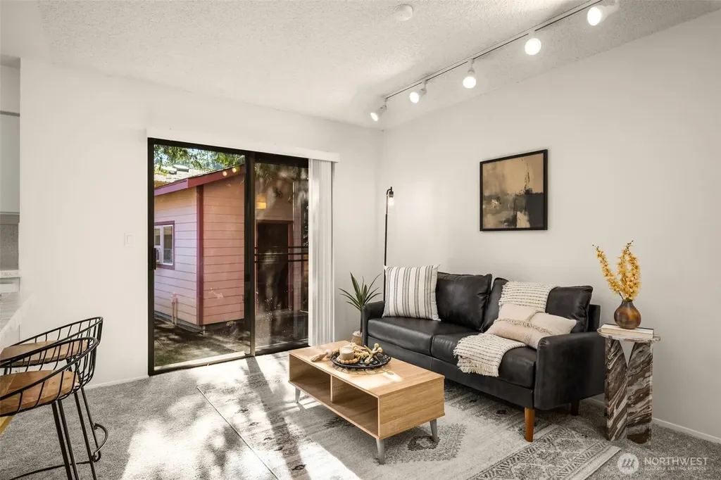 8129 NE 131st Street Kirkland WA 98034