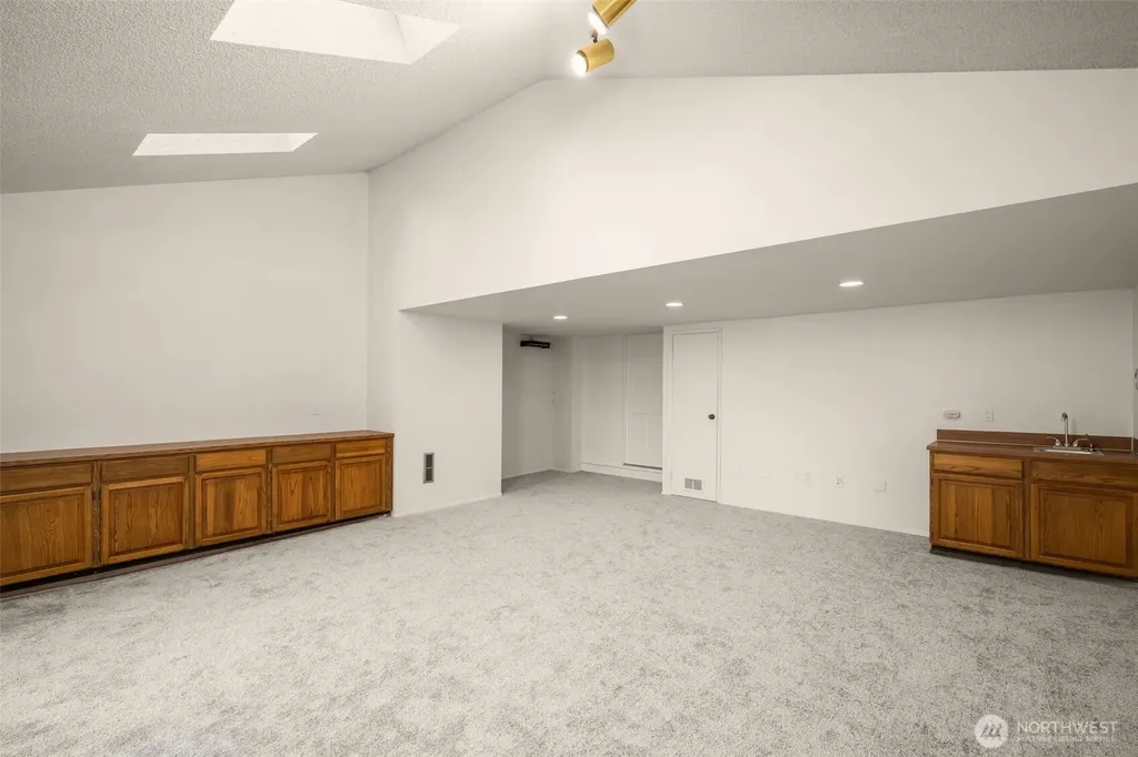 8129 NE 131st Street Kirkland WA 98034