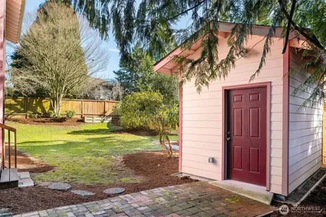 8129 NE 131st Street Kirkland WA 98034