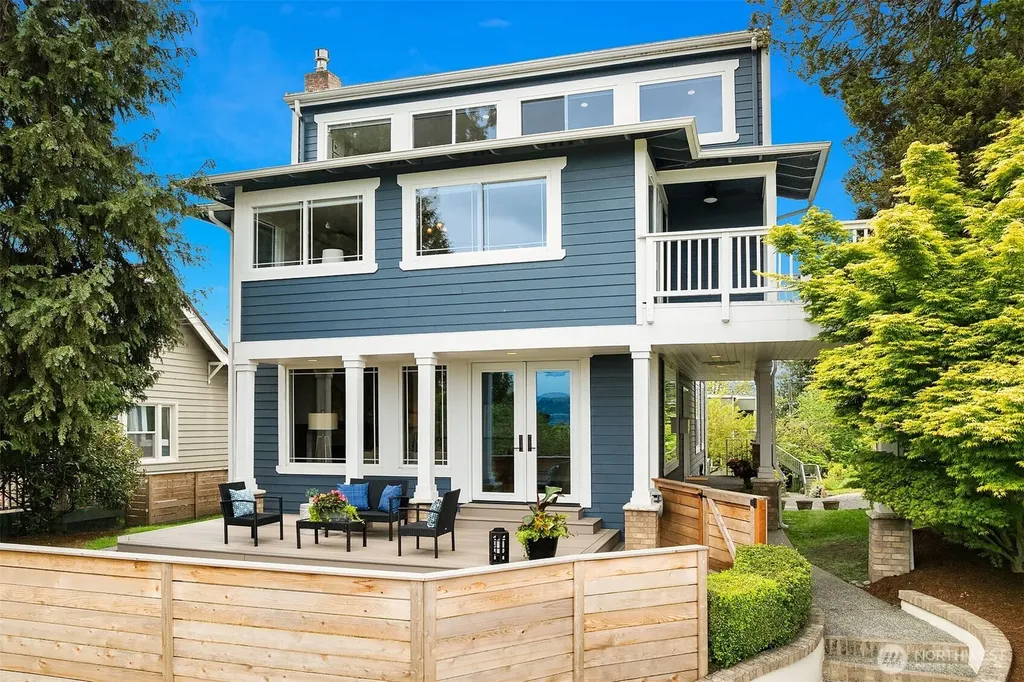915 30th Avenue S Seattle WA 98144