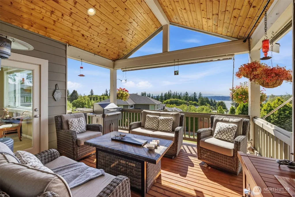 4802 Hunttings Lane Mukilteo WA 98275