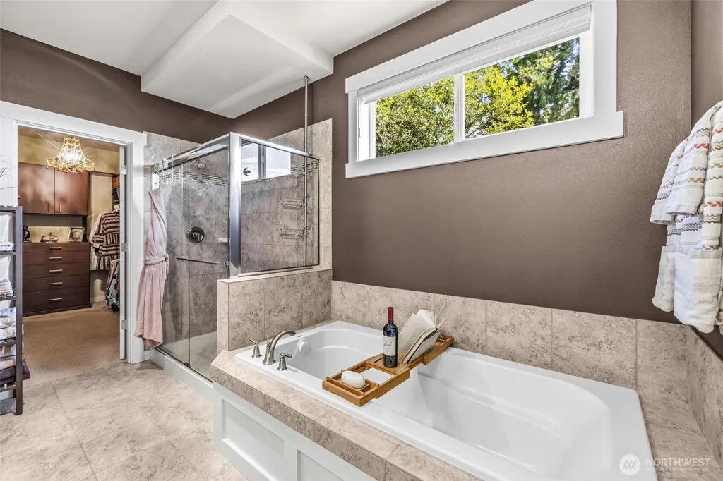 4802 Hunttings Lane Mukilteo WA 98275