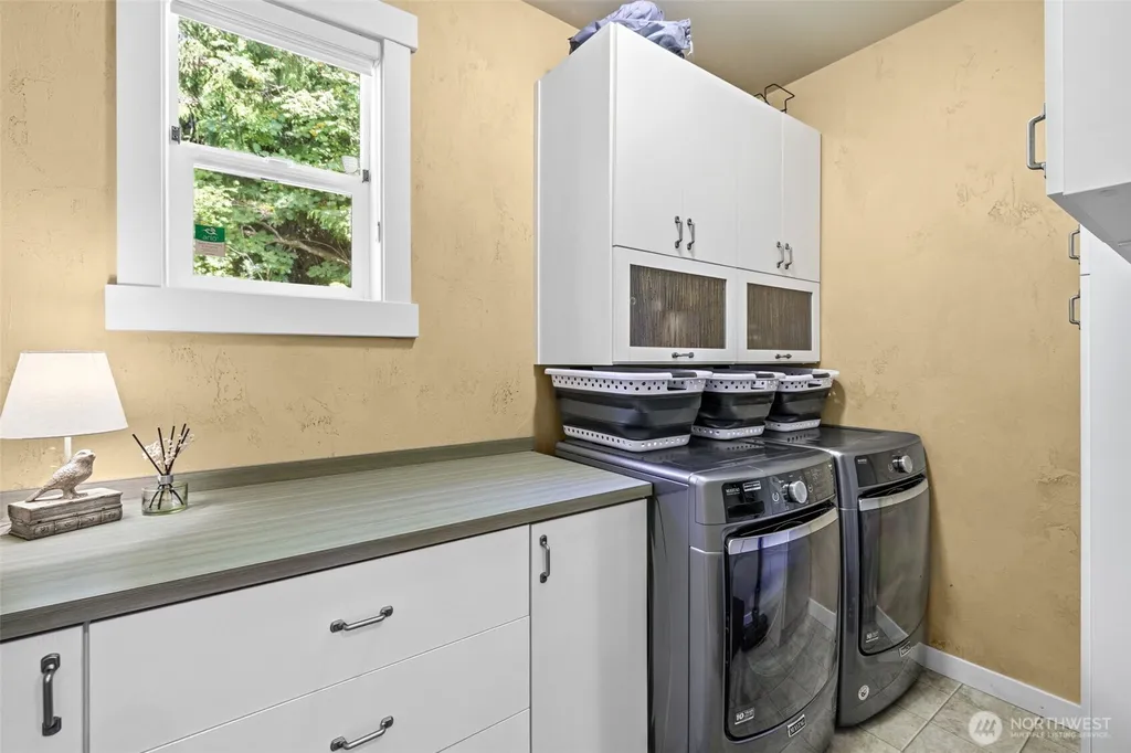 4802 Hunttings Lane Mukilteo WA 98275