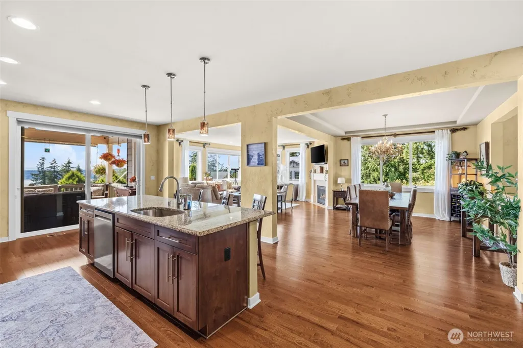 4802 Hunttings Lane Mukilteo WA 98275