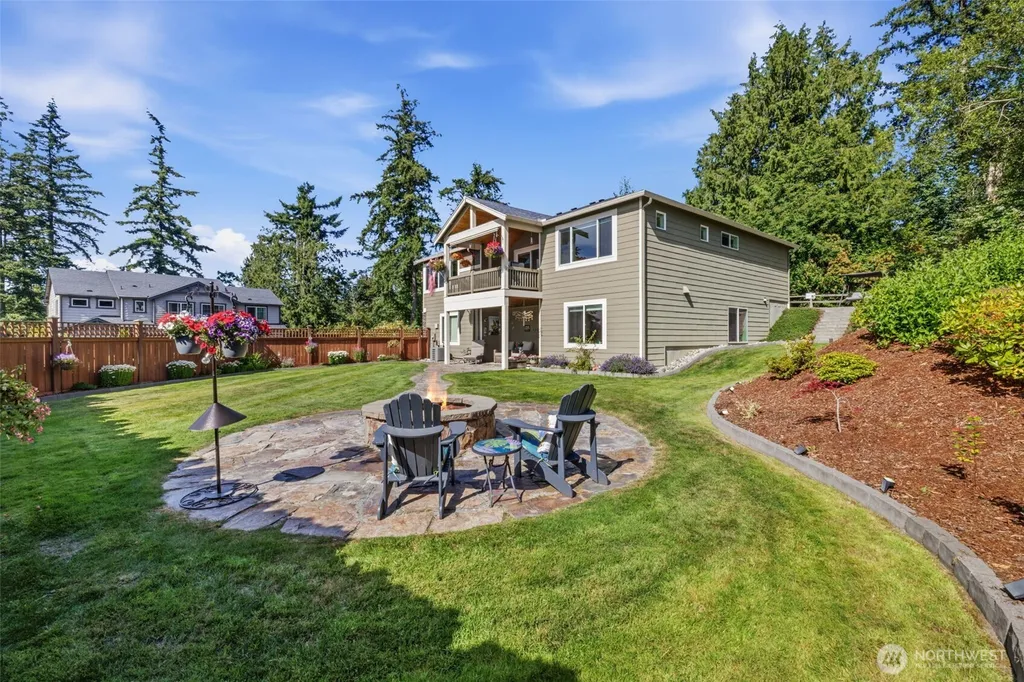 4802 Hunttings Lane Mukilteo WA 98275