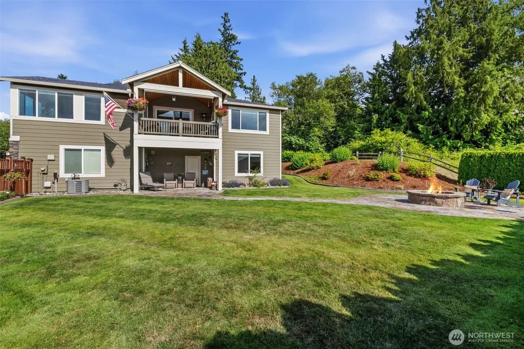 4802 Hunttings Lane Mukilteo WA 98275