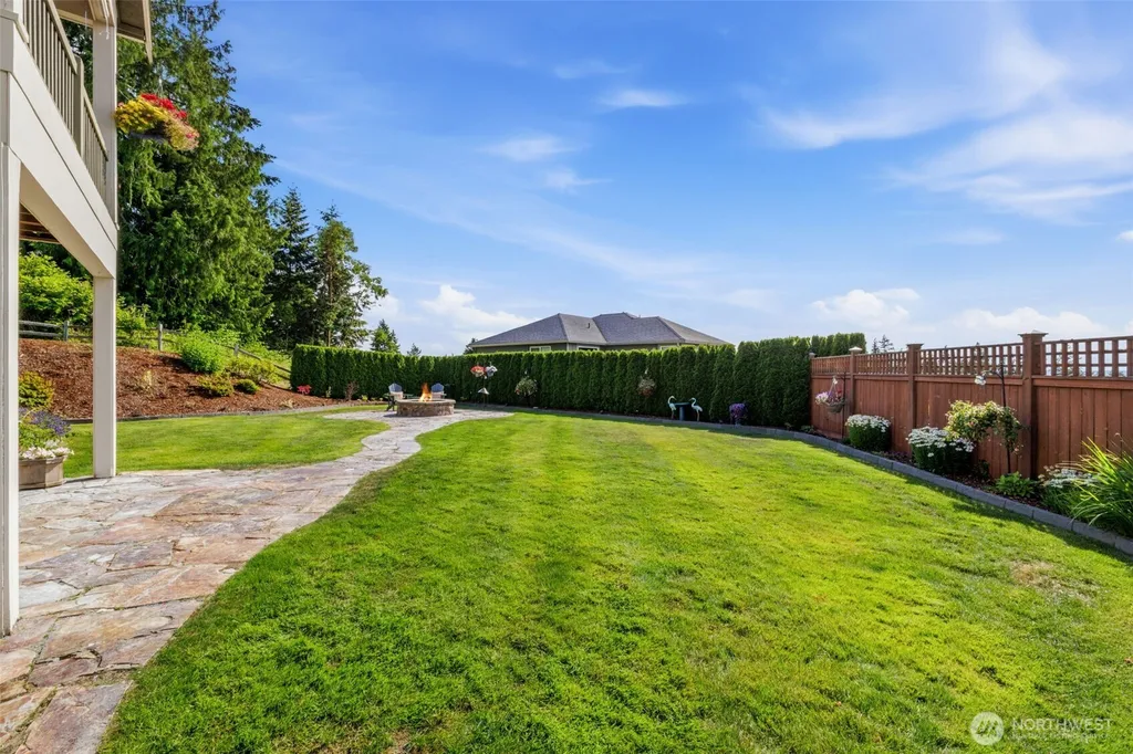 4802 Hunttings Lane Mukilteo WA 98275