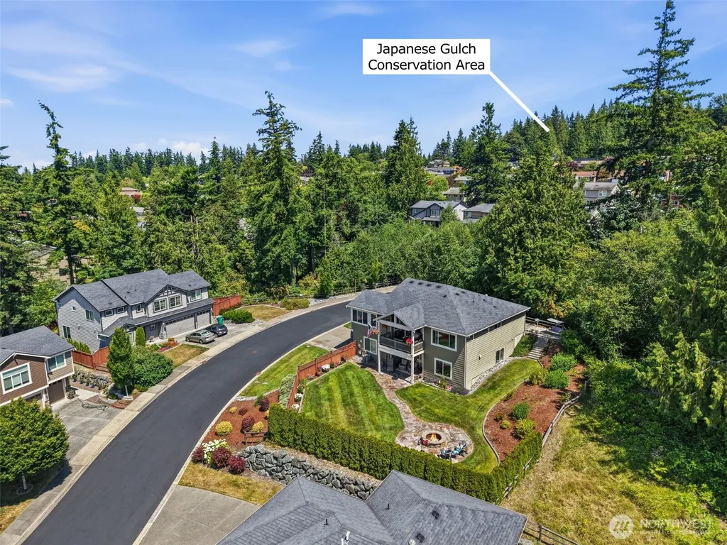 4802 Hunttings Lane Mukilteo WA 98275
