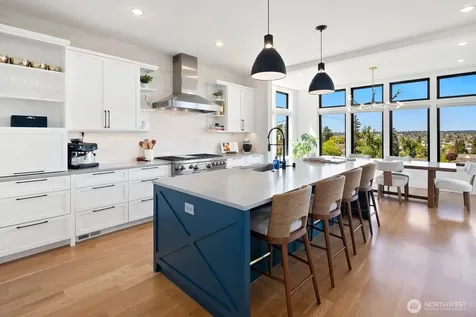 728 W Etruria Street Seattle WA 98119
