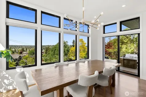 728 W Etruria Street Seattle WA 98119