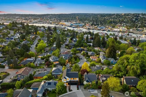 728 W Etruria Street Seattle WA 98119