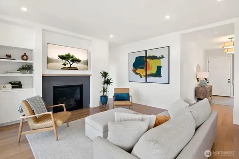 728 W Etruria Street Seattle WA 98119