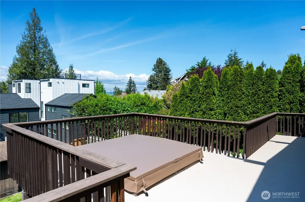 4033 52nd Place SW Seattle WA 98116