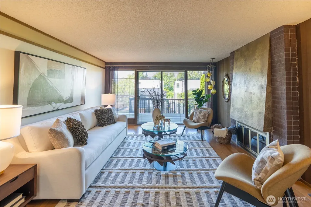 4033 52nd Place SW Seattle WA 98116