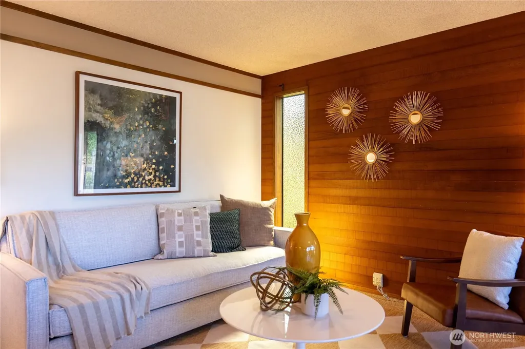 4033 52nd Place SW Seattle WA 98116