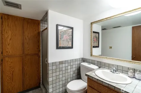 4033 52nd Place SW Seattle WA 98116