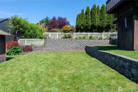 4033 52nd Place SW Seattle WA 98116