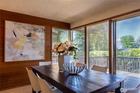 4033 52nd Place SW Seattle WA 98116