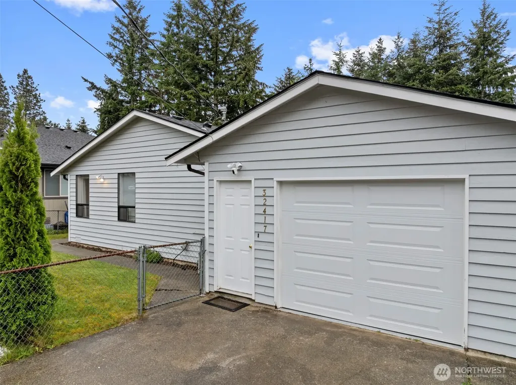 32417 2nd Avenue Black Diamond WA 98010