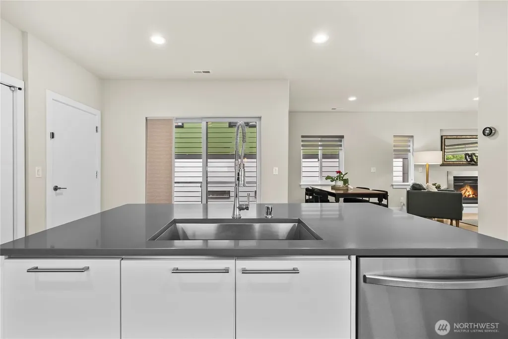 12220 SE 251st Place Kent WA 98030