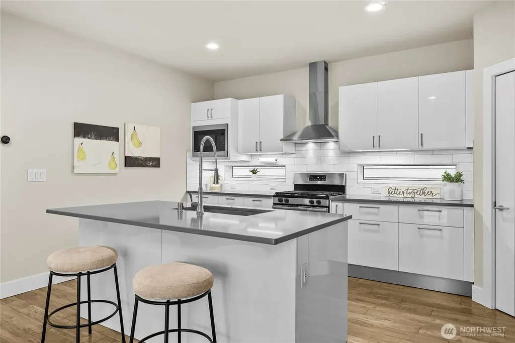 12220 SE 251st Place Kent WA 98030