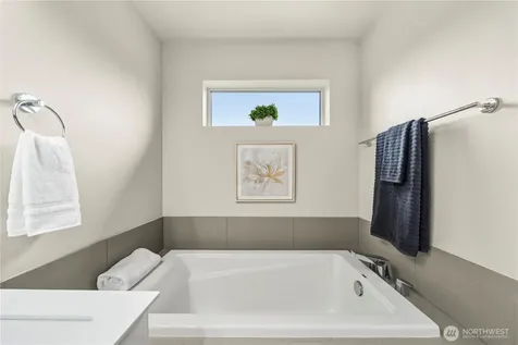 12220 SE 251st Place Kent WA 98030