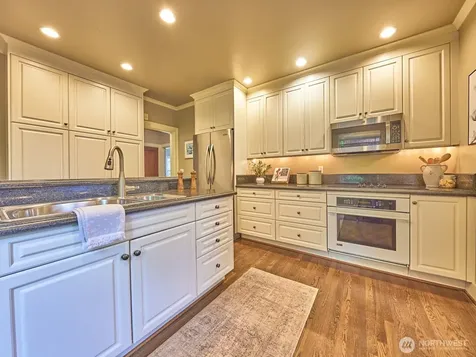 700 W Prospect Street Seattle WA 98119