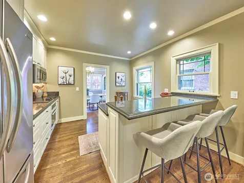 700 W Prospect Street Seattle WA 98119