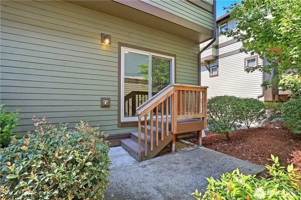 2115 201st Place SE Bothell WA 98012
