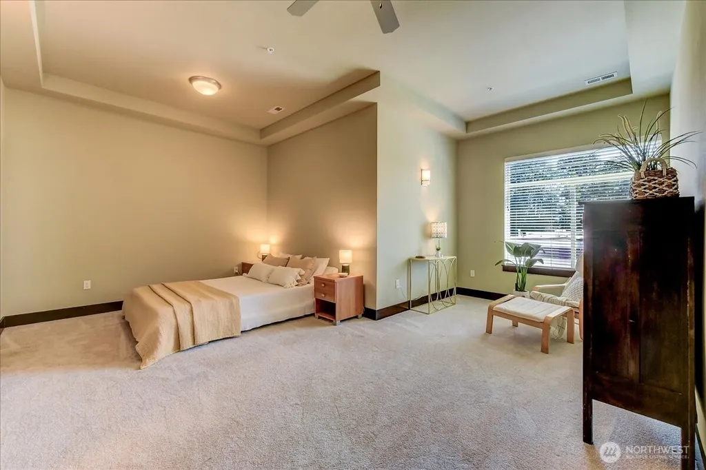 4020 NE 3rd Place Renton WA 98056