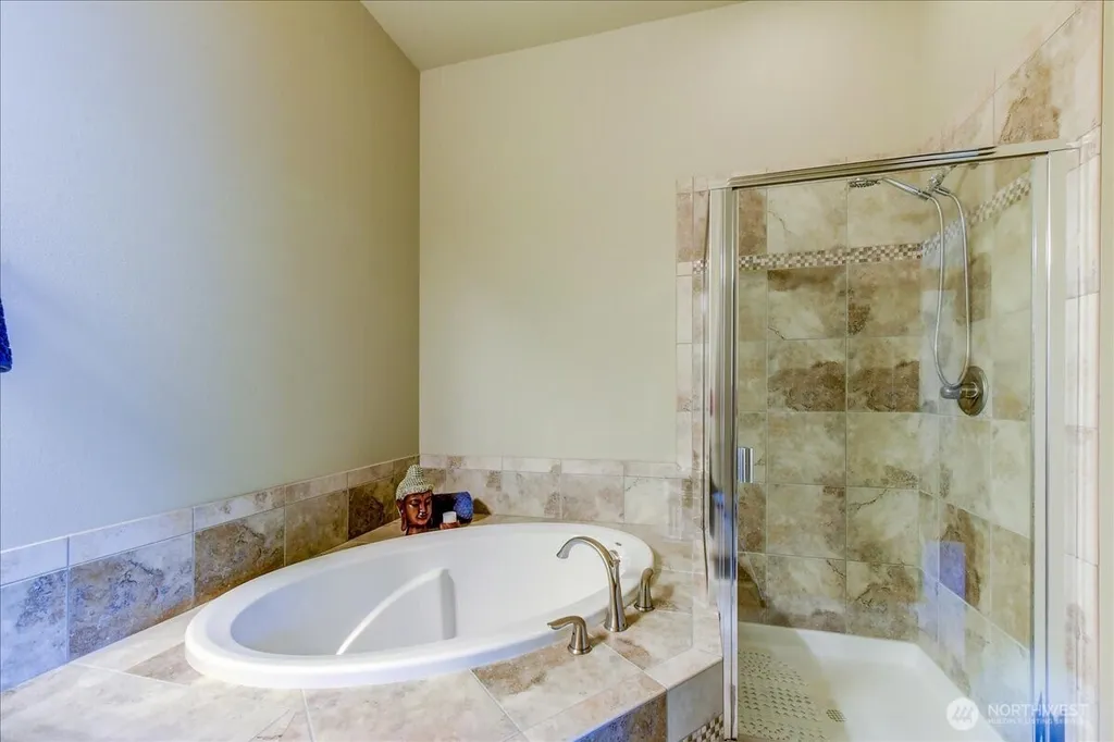 4020 NE 3rd Place Renton WA 98056