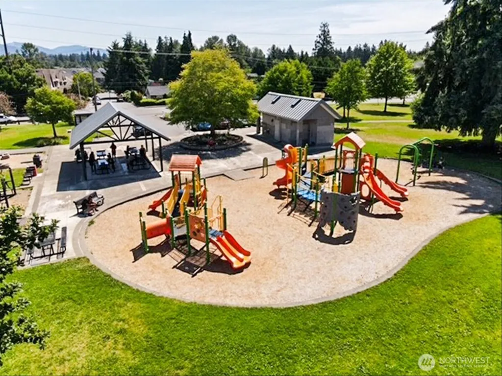 4020 NE 3rd Place Renton WA 98056