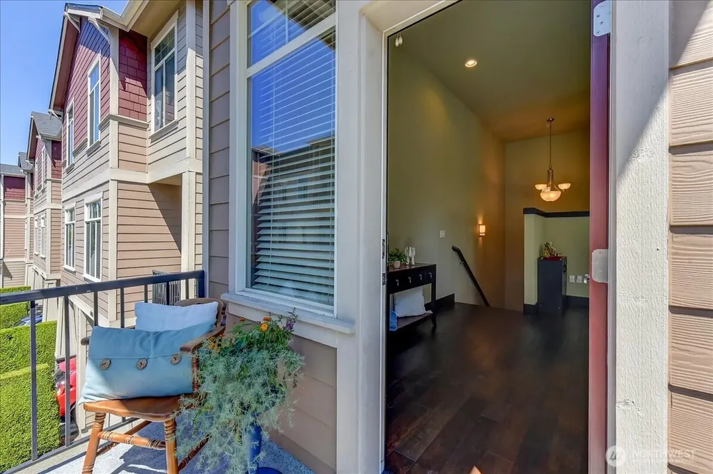 4020 NE 3rd Place Renton WA 98056