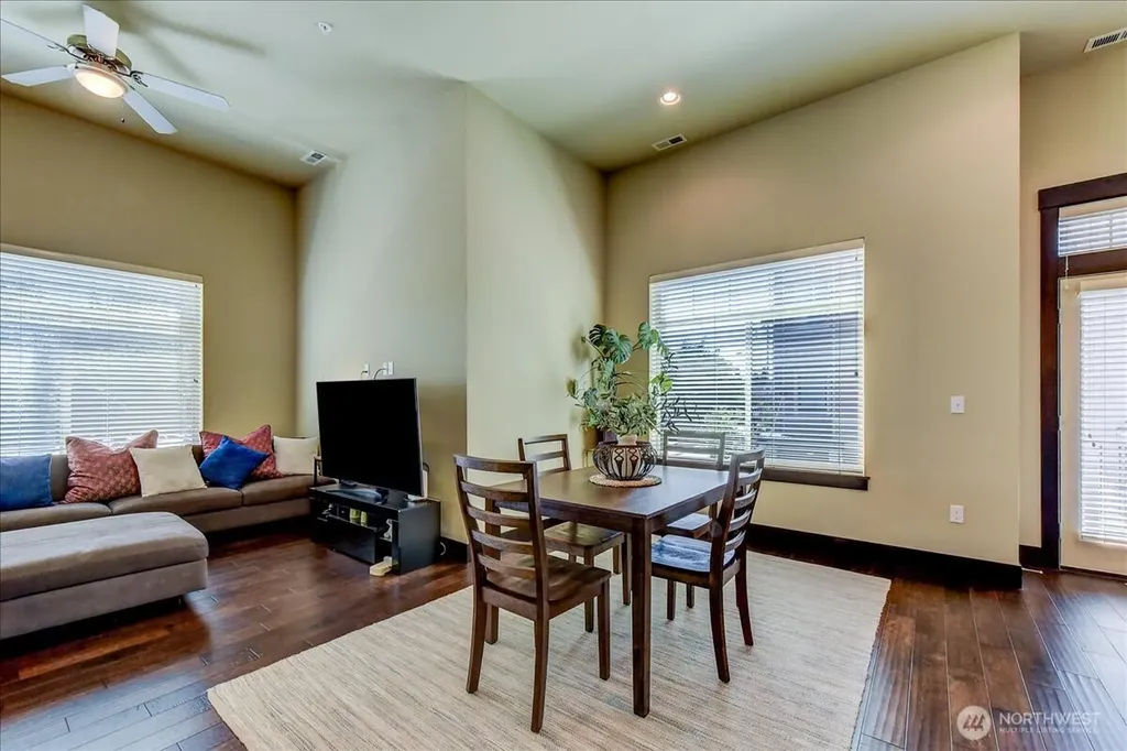 4020 NE 3rd Place Renton WA 98056
