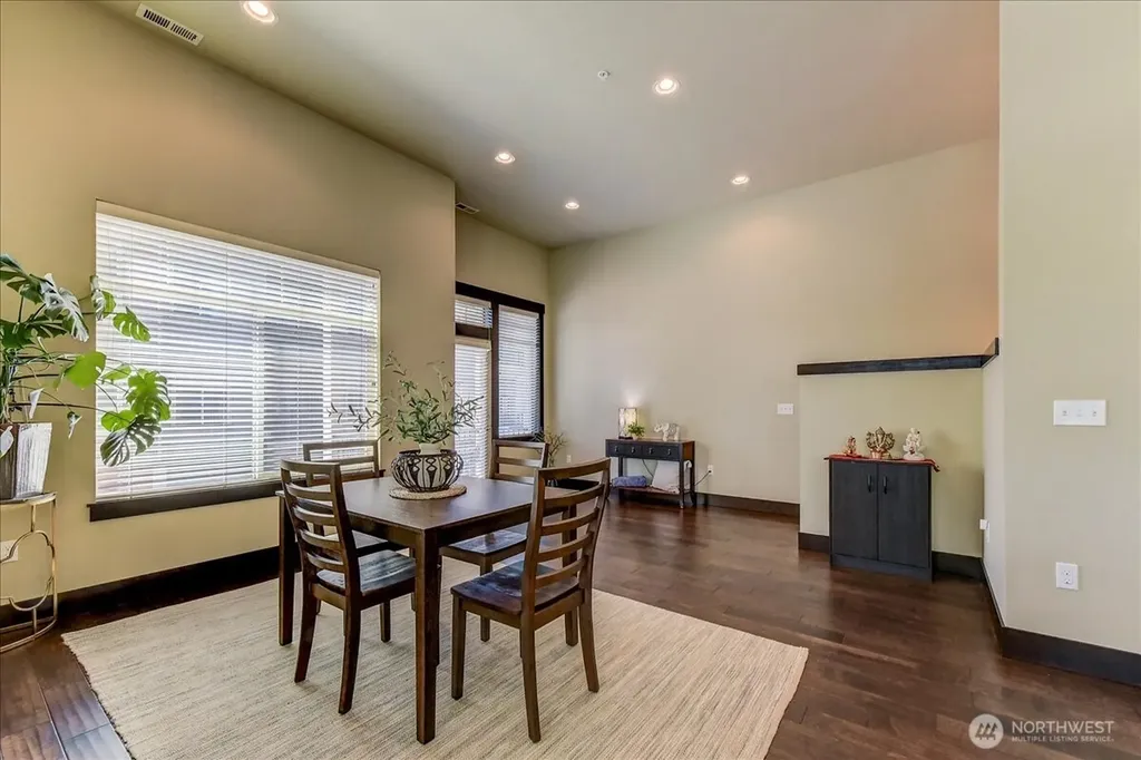 4020 NE 3rd Place Renton WA 98056