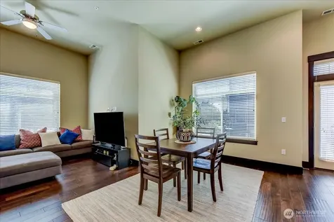 4020 NE 3rd Place Renton WA 98056