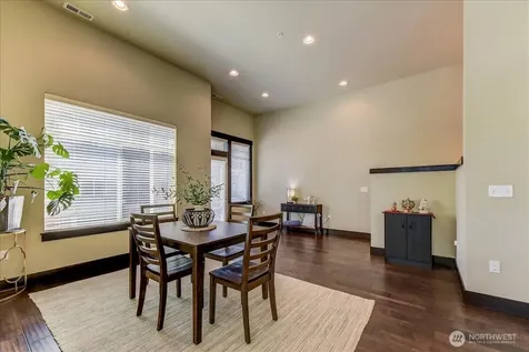 4020 NE 3rd Place Renton WA 98056