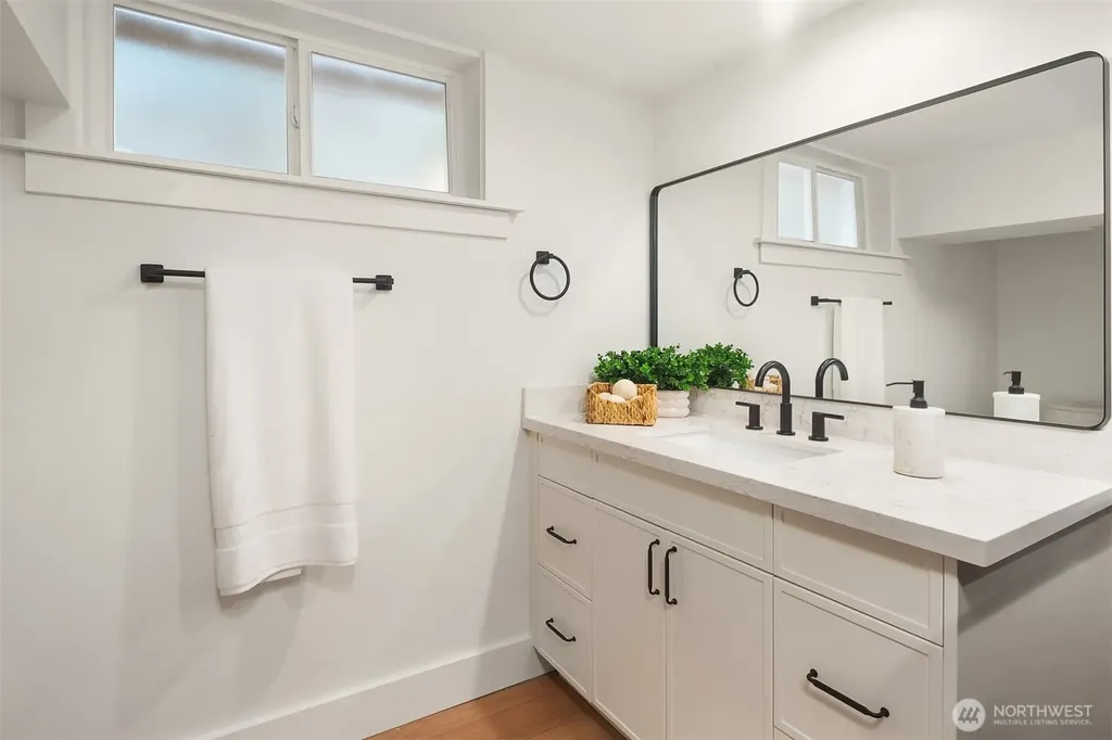 317 NE 58th Street Seattle WA 98105