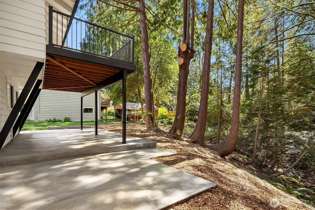 8820 194th Street SW Edmonds WA 98026
