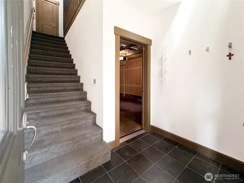 2115 201st Place SE Bothell WA 98012