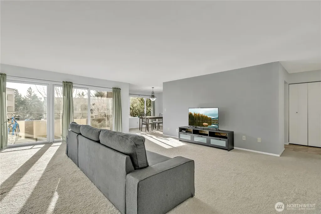 4545 Sand Point Way NE Seattle WA 98105