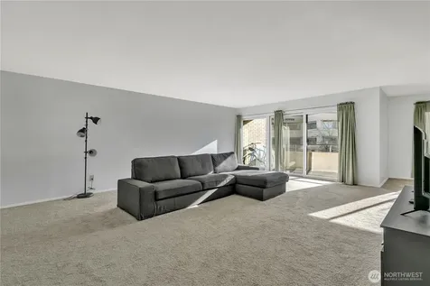 4545 Sand Point Way NE Seattle WA 98105