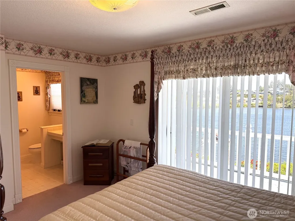 34100 G Street Ocean Park WA 98640