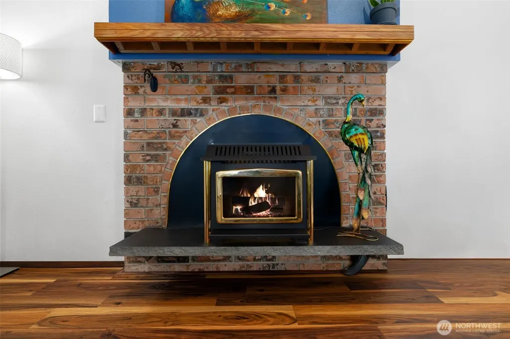 4823 W Tapps Dr E Lake Tapps WA 98391