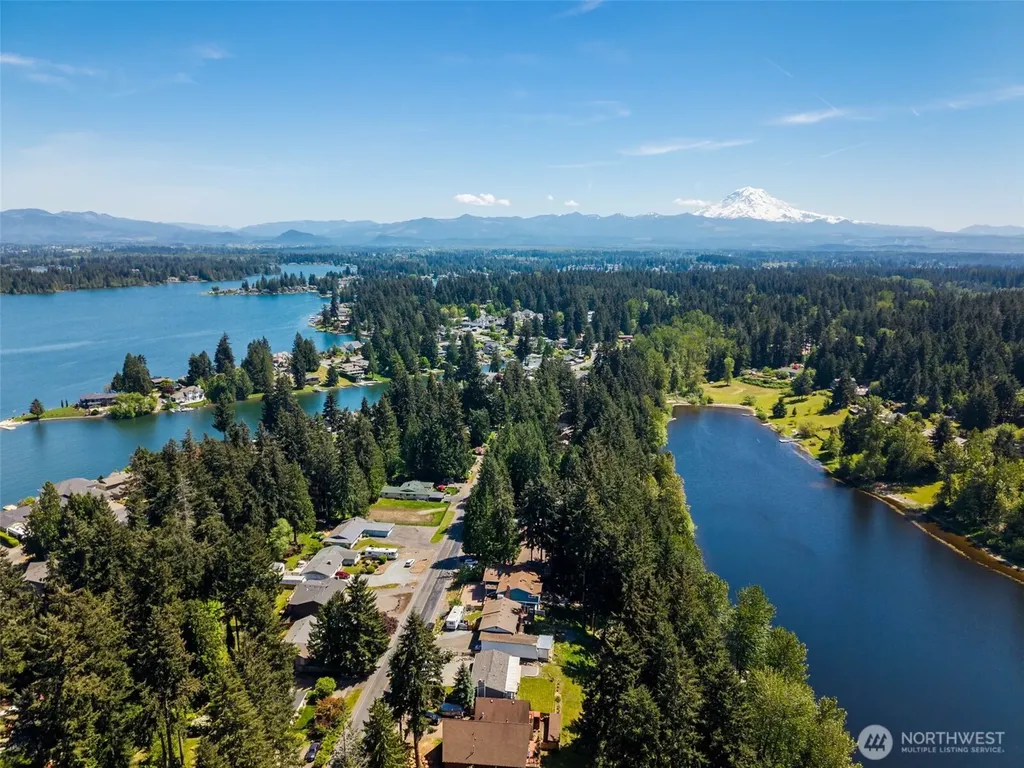 4823 W Tapps Dr E Lake Tapps WA 98391