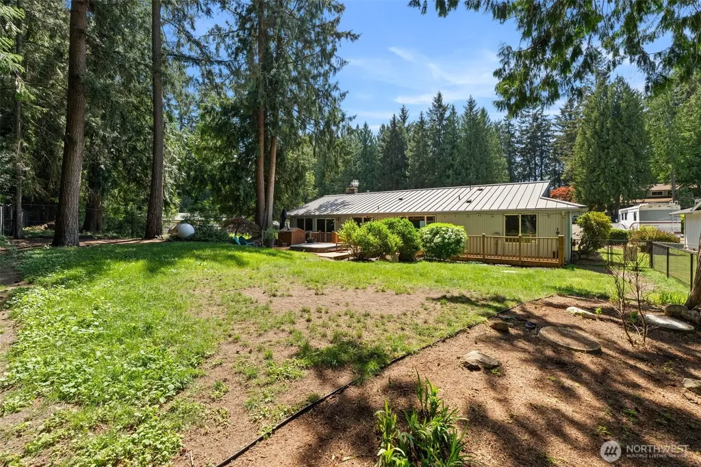 4823 W Tapps Dr E Lake Tapps WA 98391