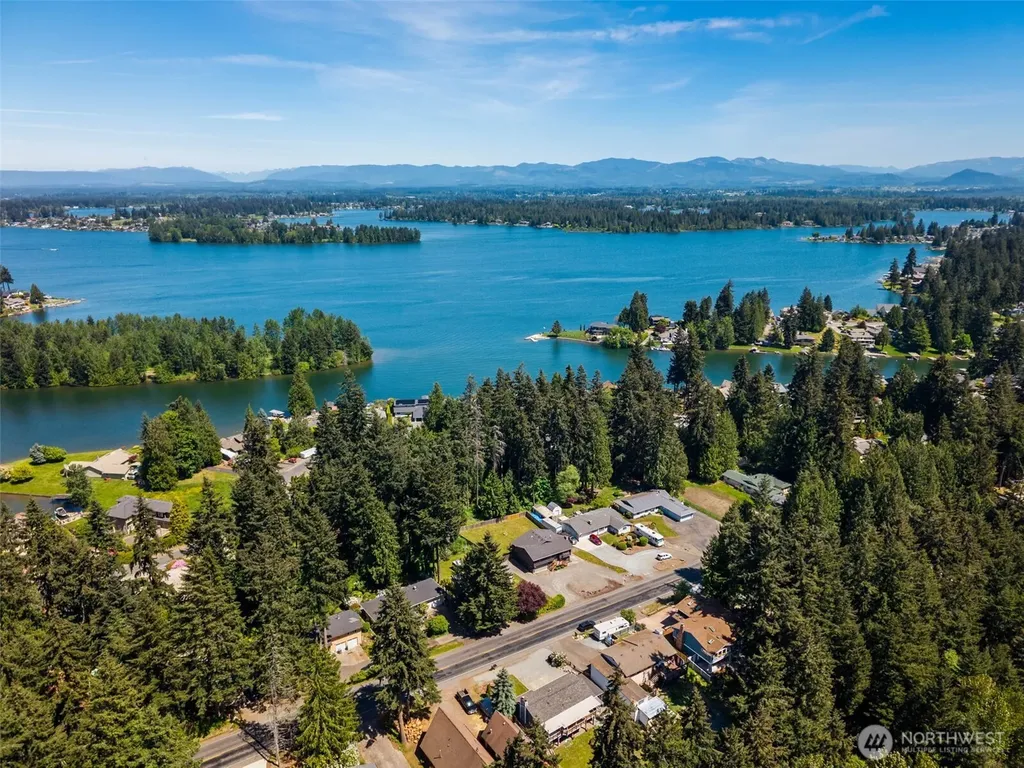 4823 W Tapps Dr E Lake Tapps WA 98391